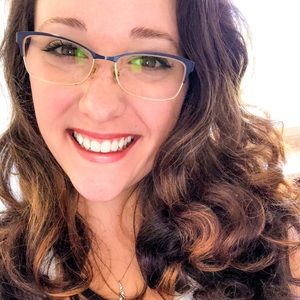 Meet your Posher, Sara